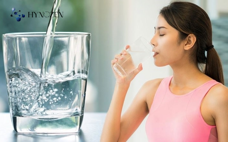 Nên uống bao nhiêu nước Hydro để giúp cải thiện sức khỏe khớp?